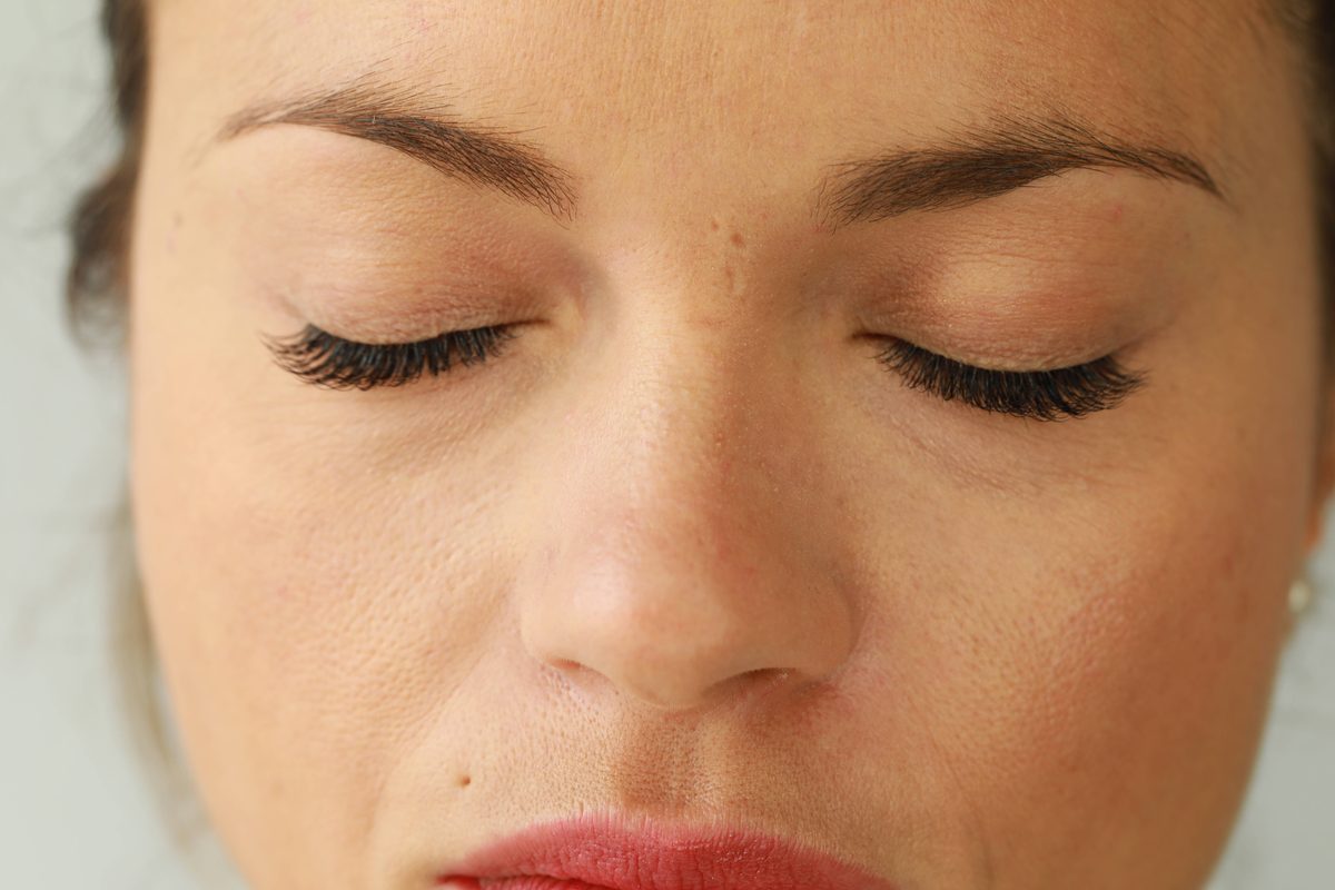 Extensions de cils, résultat de concours, yeux fermés